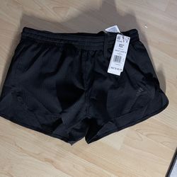 Adidas Run Fast shorts 3” inch women size XS