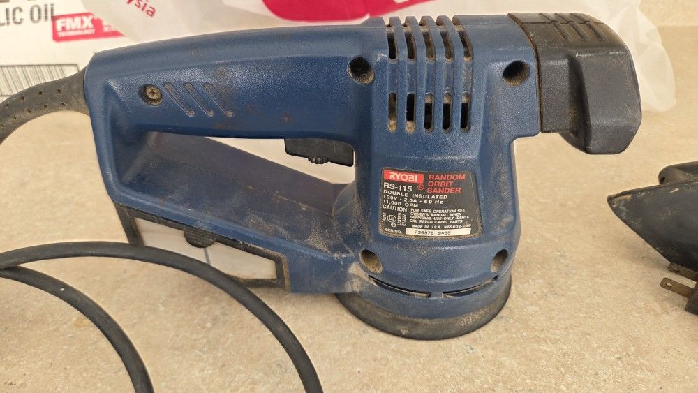 Two power tools... They work fine..