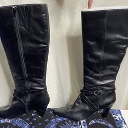 Bandolino Black Leather Boots