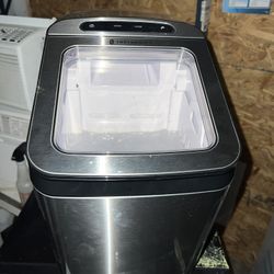 Me Ice Maker 