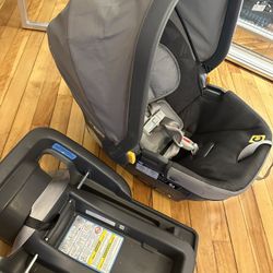 Safety 1st  Carseat And base