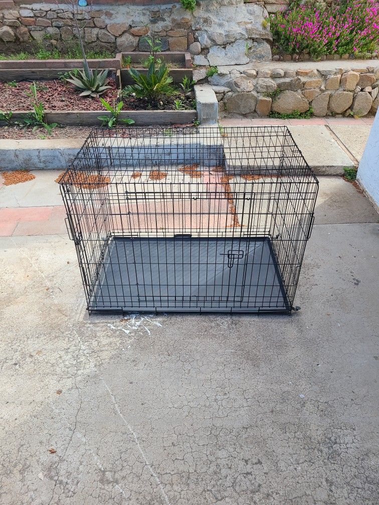 Large Dog Crate 42x27x30H