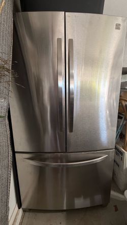 Kenmore Stainless Steel Fridge **NOT WORKING**