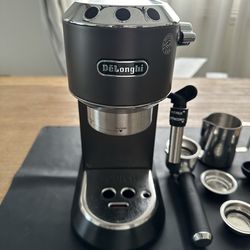 De'Longhi EC685M Dedica Deluxe Automatic Espresso Machine