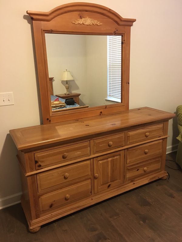 Broyhill Fontana Bedroom Set For Sale In Brentwood Nc Offerup