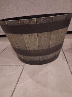 Barrel pot