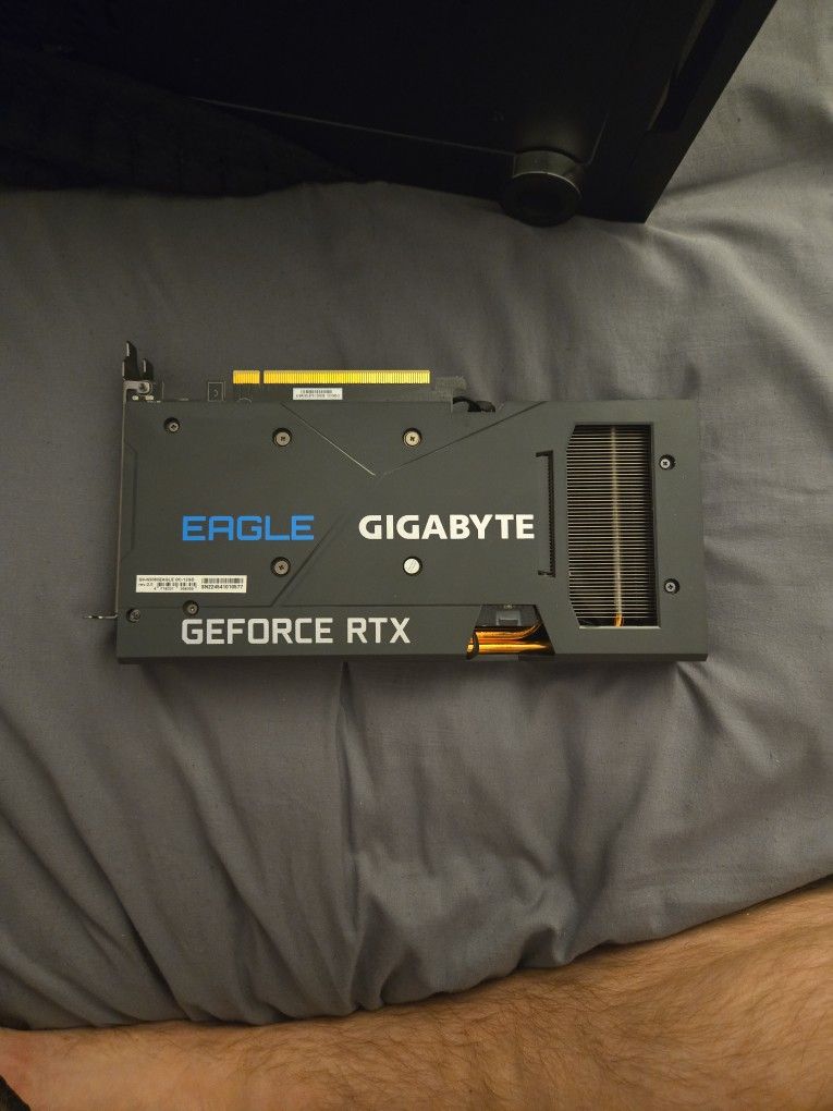 Gigabyte GeForce RTX 3060 Eagle OC 12GB GPU - Works Great