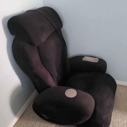 Sharper image ijoy2 massage chair with leg massager