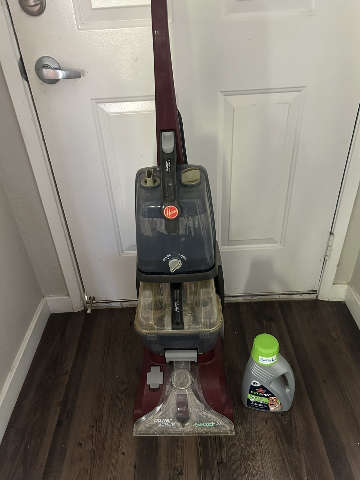 HOOVER Power Deluxe Carpet Cleaner / New Solution