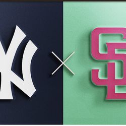 Padres v Yankees