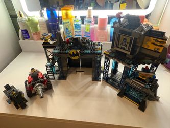 Vintage 2012 Lego Batman Batcave