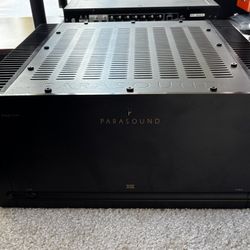 Parasound Halo A31 - 3 Channel Amp - Like New