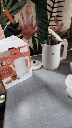 Beautiful 1.7L One-Touch Electric Kettle, White Icing by Drew Barrymore