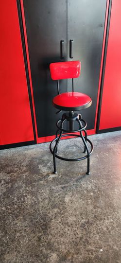 Shop stool