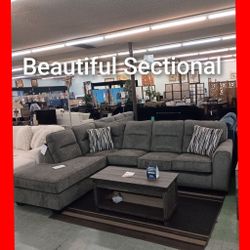 🤓 Beautiful Sectional 