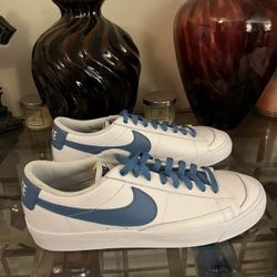 Nike Men’s Blazer Low Size 11 NWOT