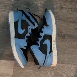 Blue And Black Nikes