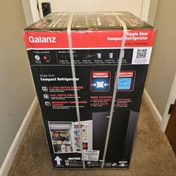Galanz 3.3 cu ft Single Door Compact Mini Refrigerator – Black (New in Box)