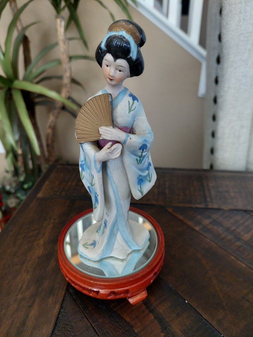 Statue