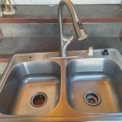 Kitchen Sink And & Faucet