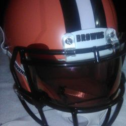 Authentic Cleveland Browns Helmet