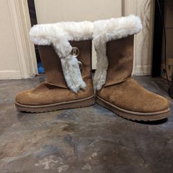 Size 7.5 women's Brown Boot