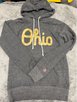 Homage Ohio State Script Ohio Women’s Small Hoodie in great shape!