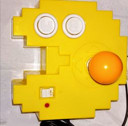 Pac-Man Shaped PLUG &PLAY 12 GAMES NEW.