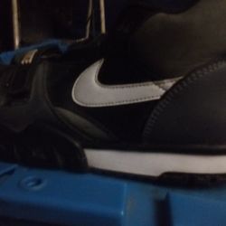 2022 Nike Air Trainers Size 9.5 