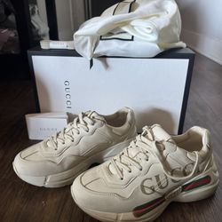 GUCCI BEIGE SNEAKERS 