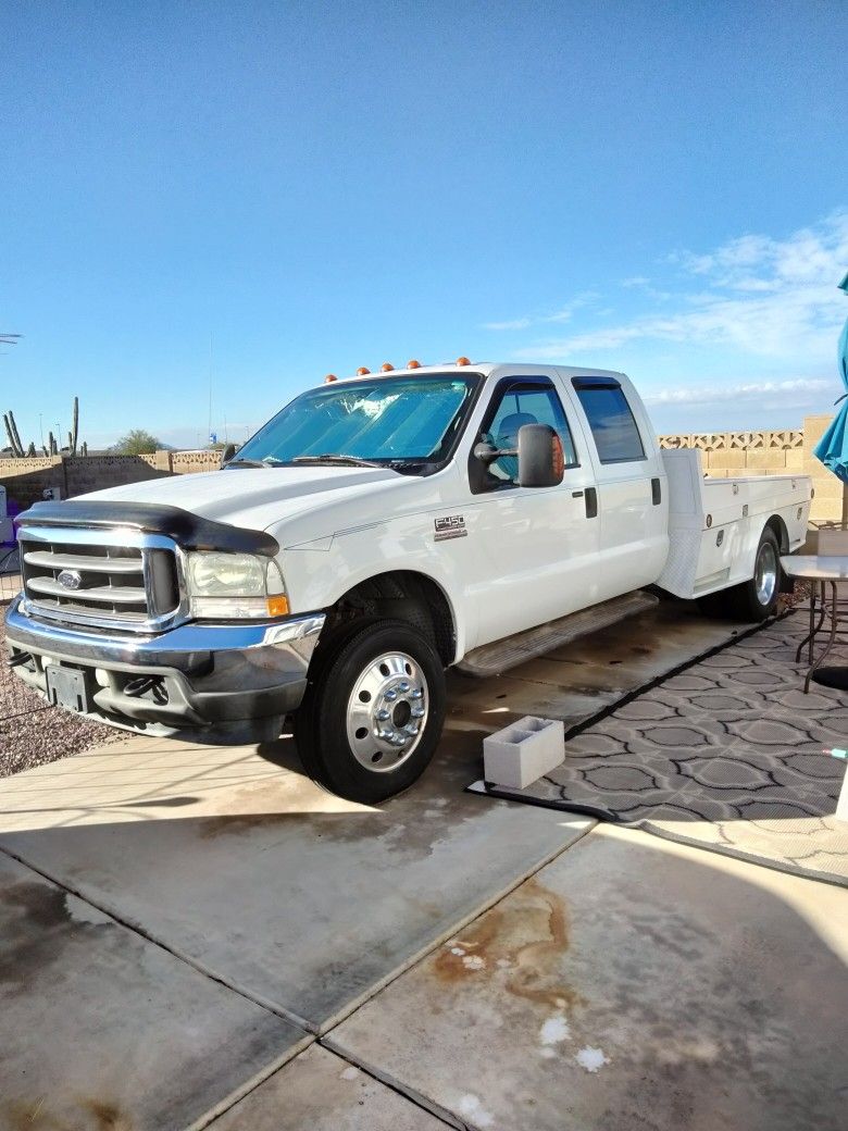 2004 Ford F-450 Super Duty Super Cab & Chassis