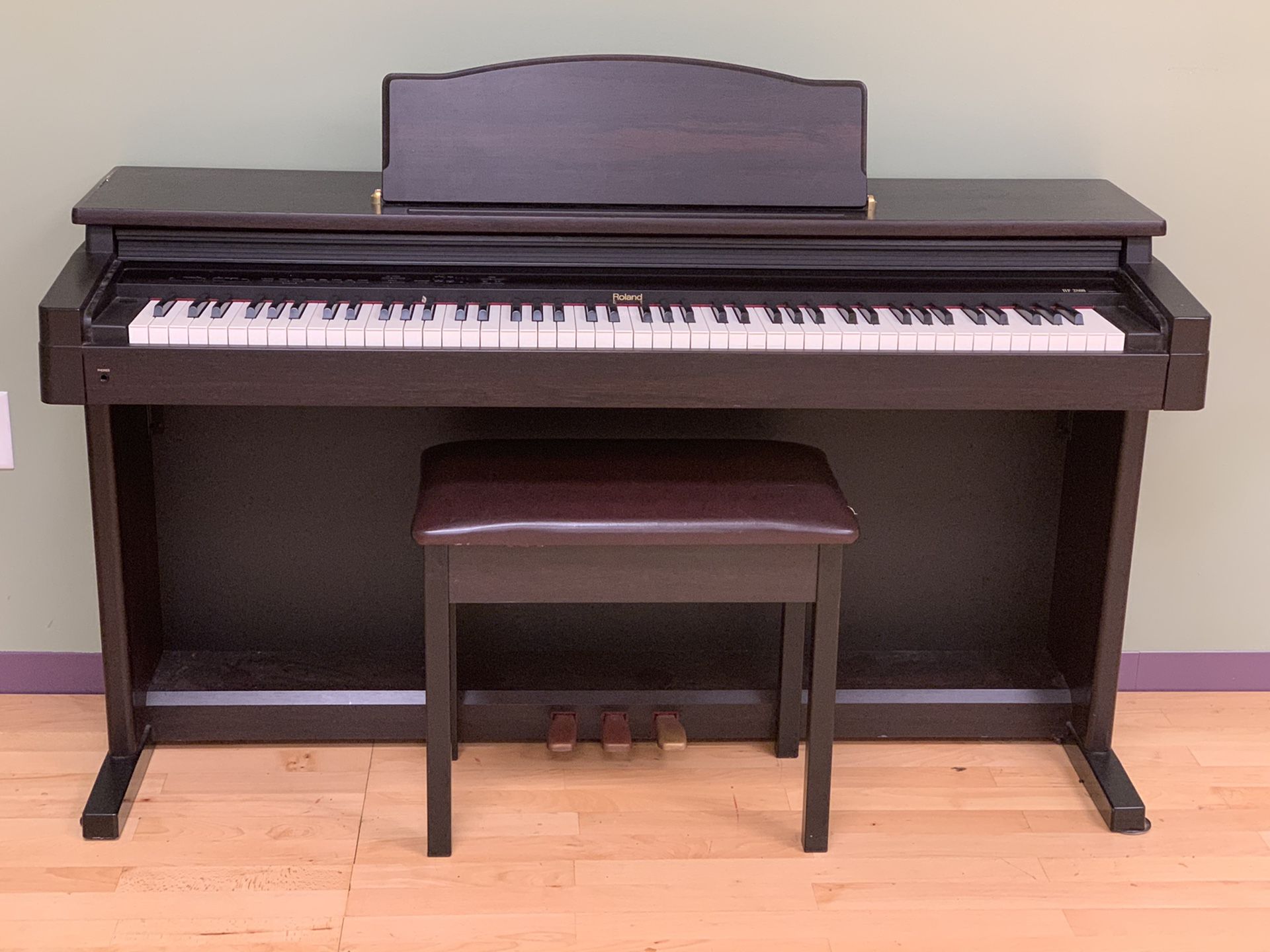 Roland hp 2024 2700 price