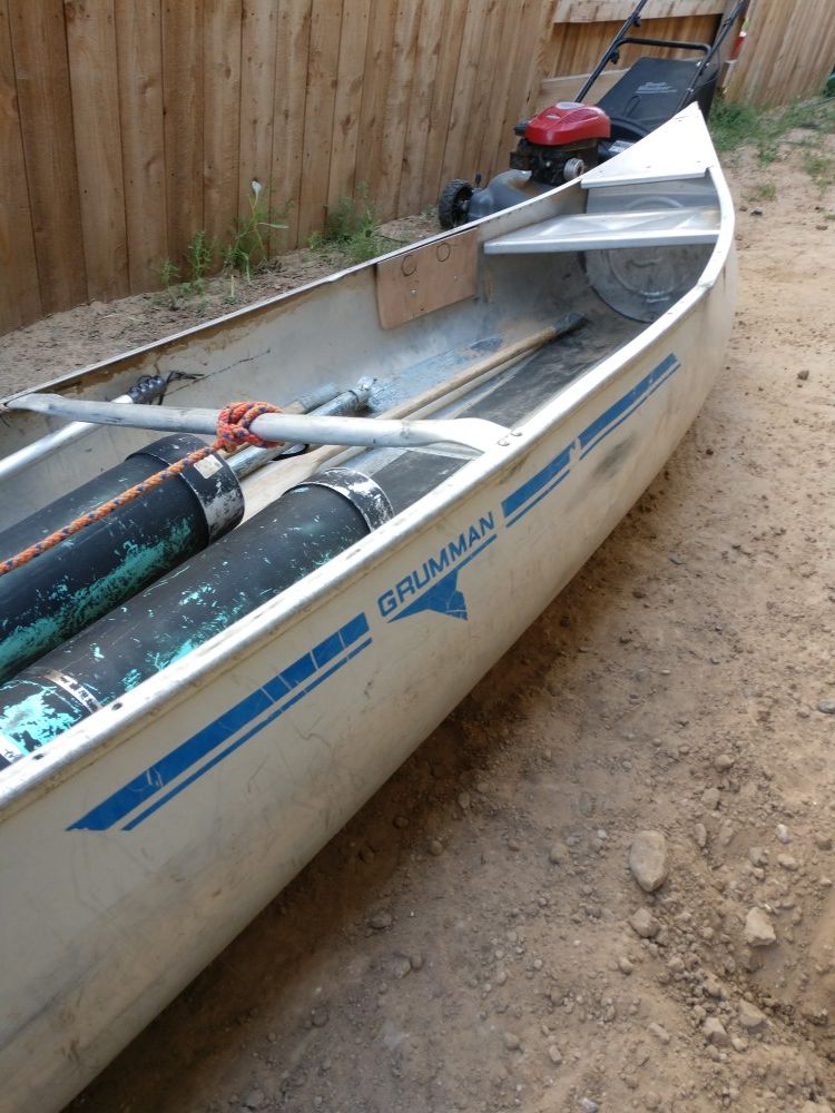 13ft Grumman canoe.