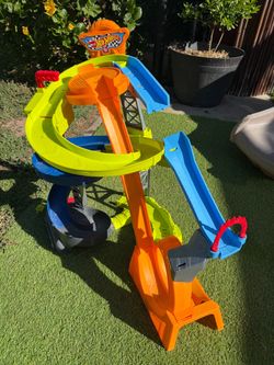 Hot wheels ramp