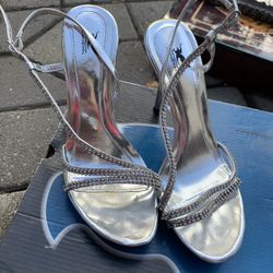 6 1/2 Silver Heels