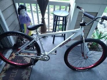 THRONE GOON BIKE