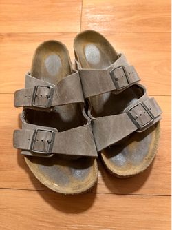 Tan Birkenstock Classic Size  men’s 10.5 / 43 EU