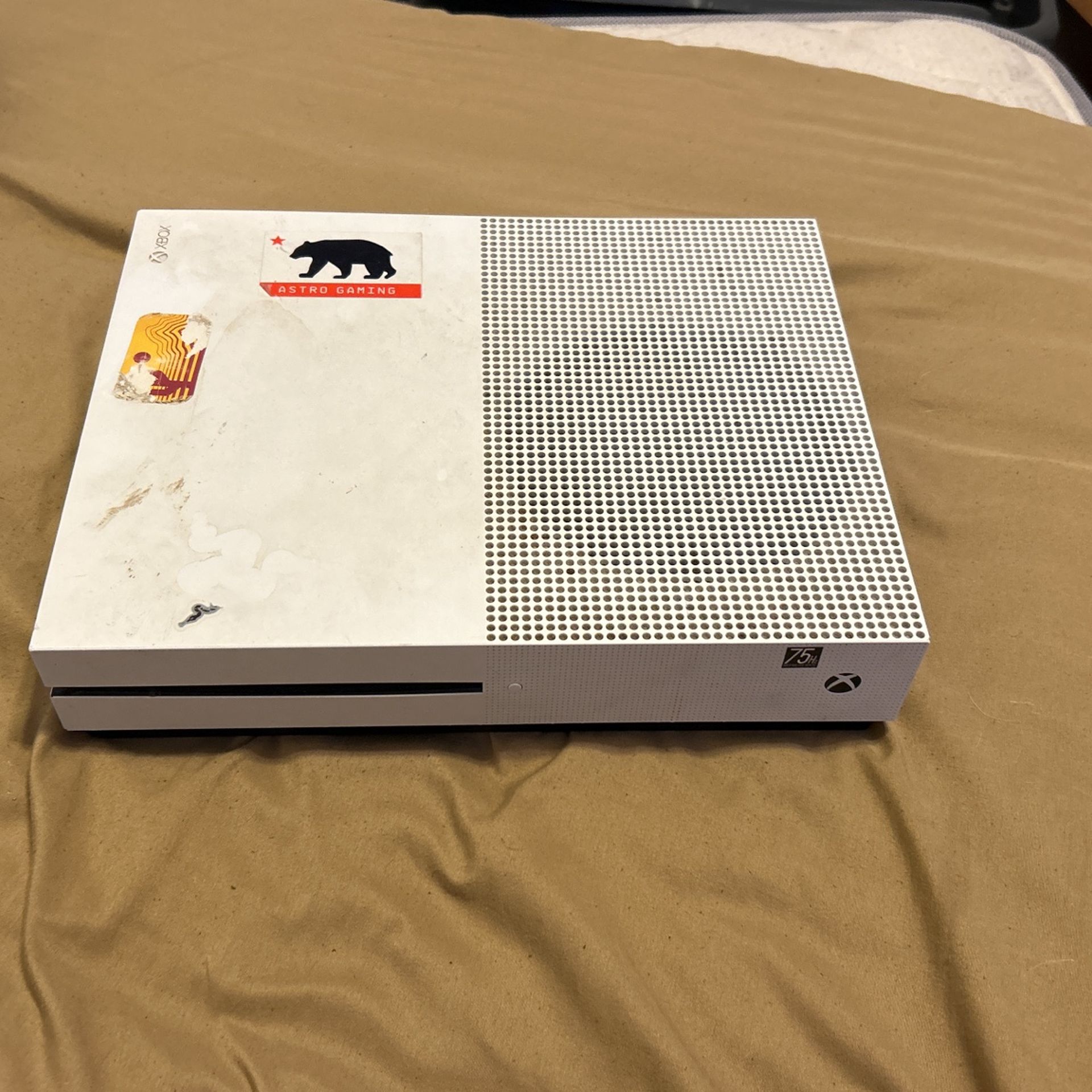 Xbox One S 1tb