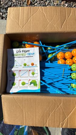 Toy Fort building kit.