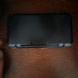 Nintendo 2DS XL