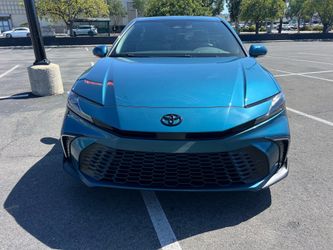2025 Toyota Camry Hybrid