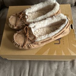 UGG moccasins. (women)