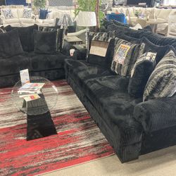 Deep Seating Sofa Loveseat! $2,399! 🚨💙✨
