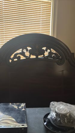 Queen bed set