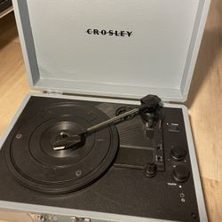 CROSLEY Vinyl Player With Speaker & Wireless Bluetooth