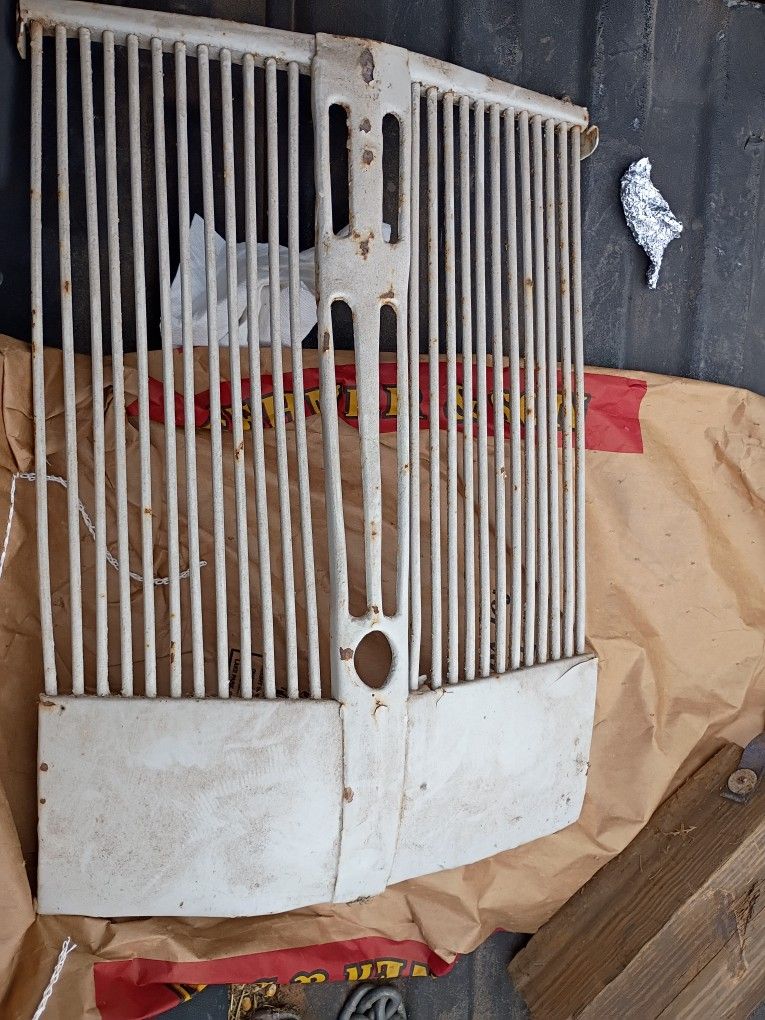 8 N Or 9n Ford Tractor Grill