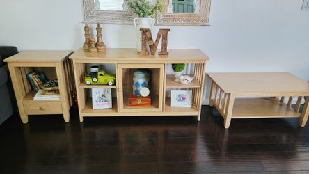 3 Piece Livingroom Set- Solid Wood