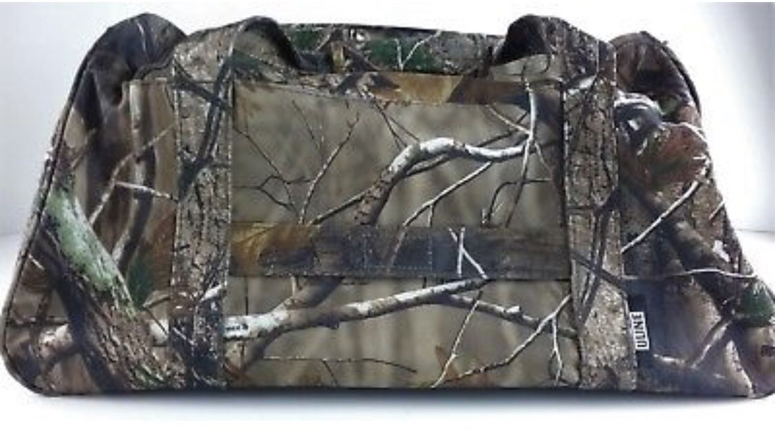 Realtree Camo Hunting Gym Duffle Bag Uline for Sale in Stafford, TX