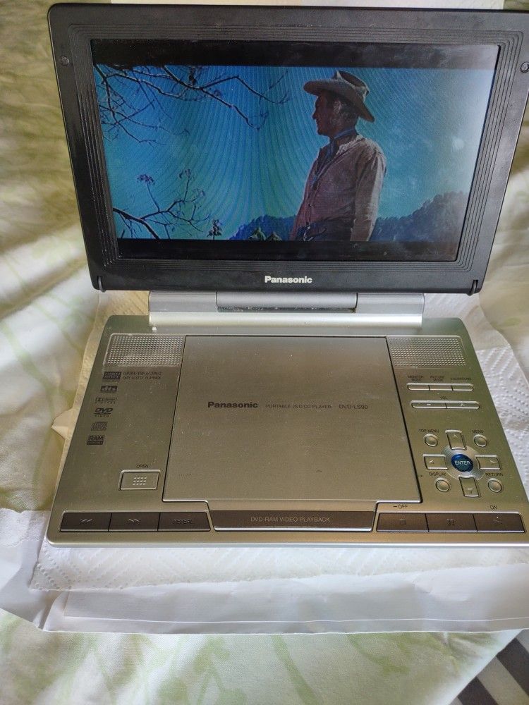 Panasonic Portable DVD Player LS90 MP3