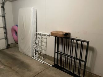 Twin mattress and frame